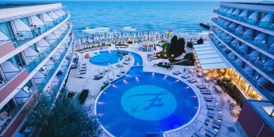 Hotel Sandy Bay****