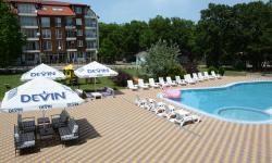 Hotel Neva**
